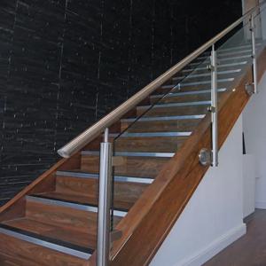 발코니 유리 난간 6063-T5 알루미늄 합금 핸드레일 스테인리스 스틸 난간 허리케인 방지 야외 계단용