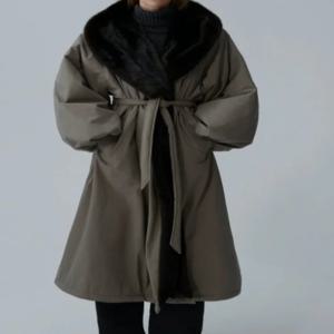 가을 겨울 인조 모피 칼라 오버코트 여성용 오버사이즈 루즈 롱 재킷 고급스러운 따뜻한 코트 2025 신상 여성 패션 아우터