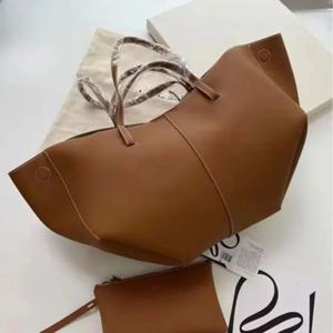 패셔너블한 프렌치 윙백, 천연 가죽 토트백, 니치 핸드백, 대용량 숄더백, 좋은 선물