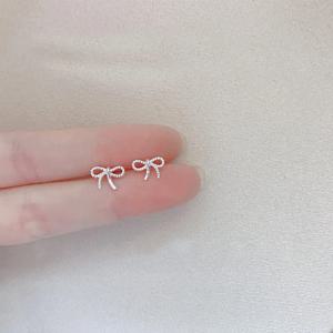 925 스털링 실버 주얼리 여성 패션 귀여운 작은 클리어 Bowknot 스터드 귀걸이 여자 십대 레이디를위한 선물