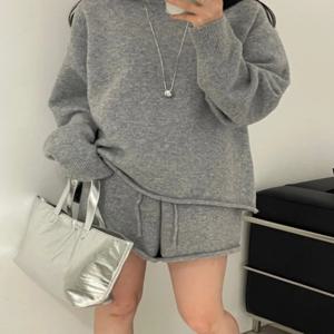 시크한 루즈핏 라운드넥 레이지 스웨터 캐주얼 반바지 니트 투피스 세트 여성 가을 패션 앙상블 반팔 긴팔