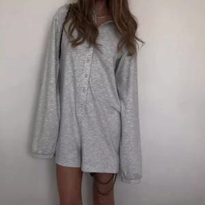 스트리트웨어 그레이 루즈 점프 슈트 세련된 버튼 긴 소매 여성 게임 세트 Y2k 미적 여성 솔리드 컬러 세트 하라주쿠