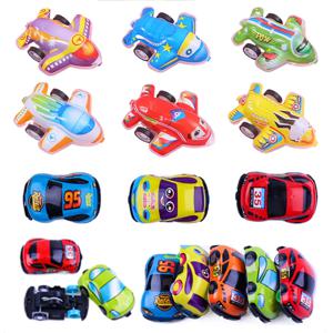 10/20개 당겨서 가는 자동차 비행기 장난감 귀여운 만화 플라스틱 장난감 자동차 어린이용 미니 자동차 모델 재미있는 어린이 장난감 유치원 장난감 TMZ