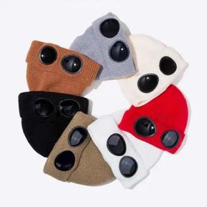 니트 고글 모자 방풍 따뜻한 모직 모자 탄성 부드럽고 따뜻한 미끄럼 방지 귀 보호 남성과 여성을위한 남여 폭격기 모자