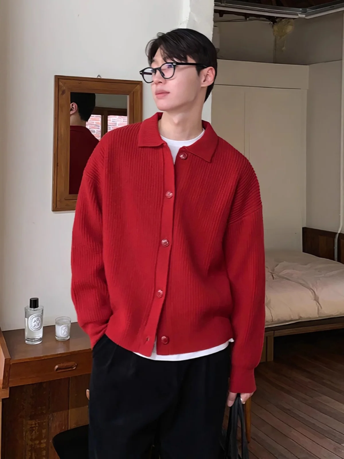 레드 니트 오픈 가디건 남성 가을 겨울 패션 아우터 긴팔 턴다운 칼라 행운의 해 니트웨어 도시 스타일