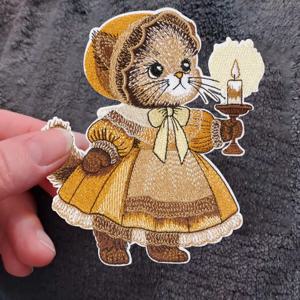 귀여운 고양이 캔들 자수 패치 만화 동물 자연 배지 DIY 선물 의류 캡 재킷 트럭커 모자용 다리미 패치 1개