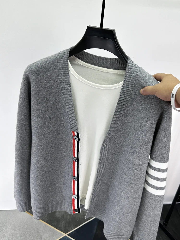 루즈핏 남성 V넥 니트 스웨터 캐주얼 아우터웨어 솔리드 컬러 패셔너블 가을 겨울 니트웨어 오픈 가디건 스트릿 스타일