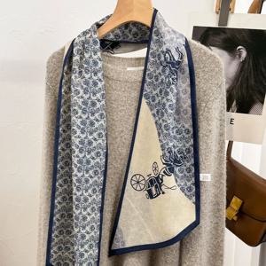 유행하는 봄 가을 마차 토템 프린트 실크 스카프 여성용 와이드 넥 워머 한국 스타일 폴리에스터 원단 스카프