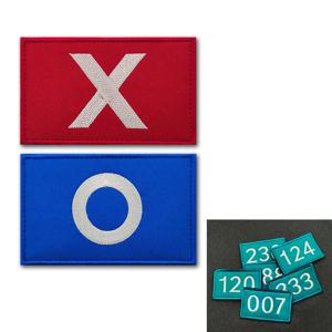 X와 O와 숫자 게임 자수 팔찌 후크 앤 루프 패치 모랄 배지 의류 백팩 모자 액세서리 코스프레 장식