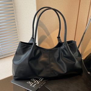 세련된 대용량 토트백 2024 신상 싱글 숄더 여성 가방 한국 일본 트렌드 캐주얼 통근 핸드백