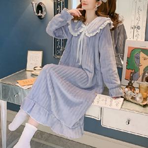 Womens Nightwear Nightdress 플란넬 두꺼운 솔리드 컬러 잠옷 인형 칼라 학생 따뜻한 산호 벨벳 프릴 드레스 가운 Se