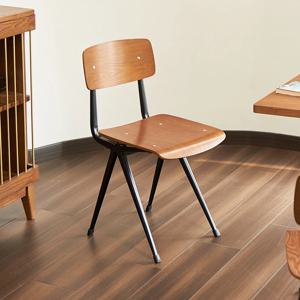 미국 홈 카페 의자 미니멀리스트 이탈리아 빈티지 바 Teapoy 카페 의자 인체 공학 디자인 카페 가구 Penteadeira FYCC