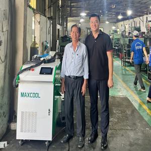 1500W 4 in1 신형 휴대용 섬유 레이저 용접기 클리너 용접 비드 청소기