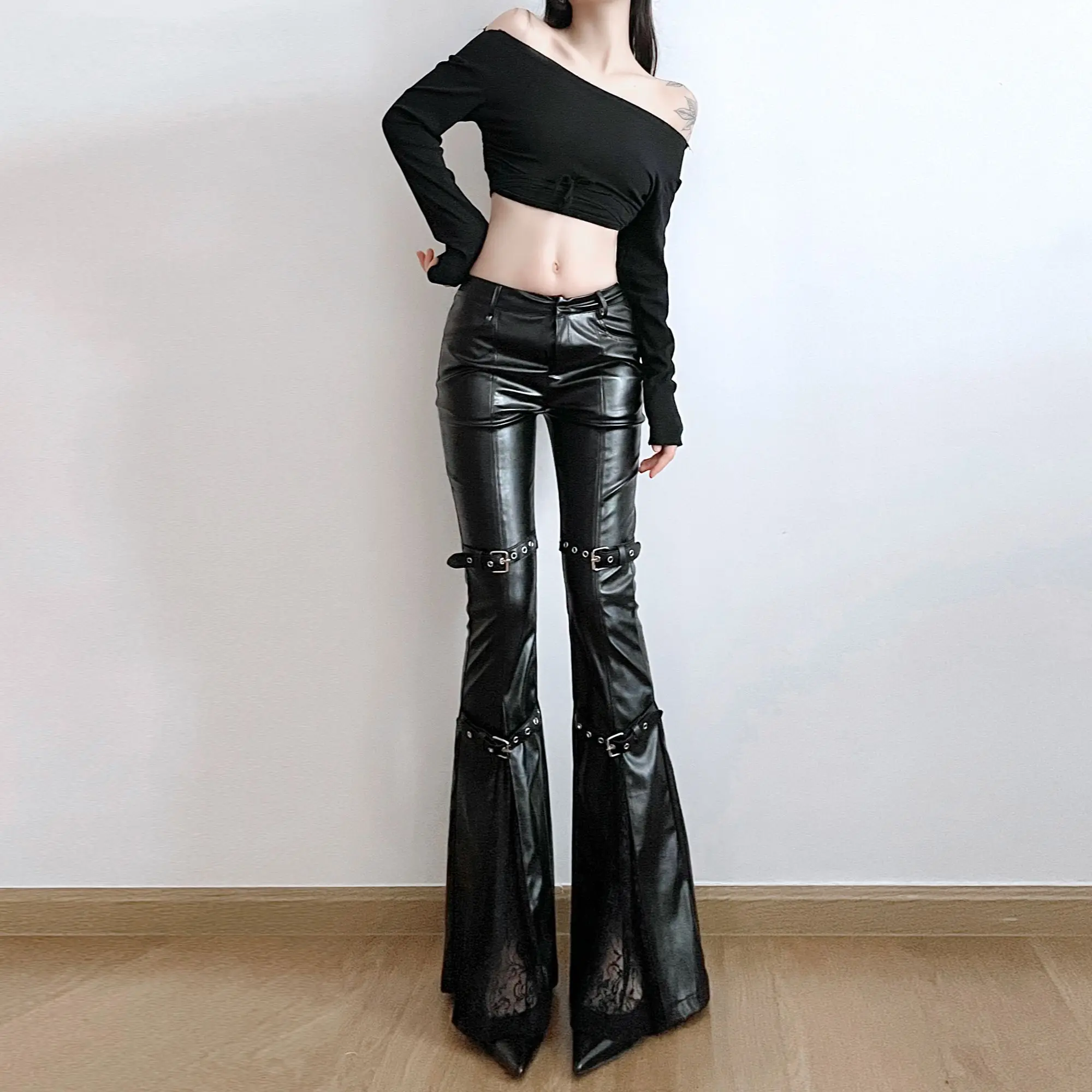 레이스 패치 워크 레이스 업 하이 스트리트 핫 소녀 가죽 바지 패션 잘 생긴 거리 성격 마이크로 플레어 바지 여성