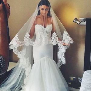 화이트 아이보리 2 층 만돌린 대성당 베일, 신부 베일 레이스 아플리케, 모든 레이스 엣지 웨딩 베일, 4m