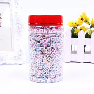 100pcs 무지개 고무 밴드 액세서리 수동 Diy 흰색 편지 구슬 아크릴 구슬 어린이 교육 장난감 0.6cm Loom