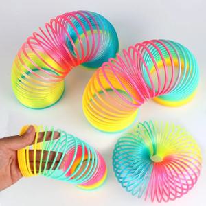 컬러 매직 바운스 장난감 어린이를위한 보드 게임 안티 스트레스 매직 링 스프링 레인보우 보드 게임 어린이 창의적 재미있는 선물