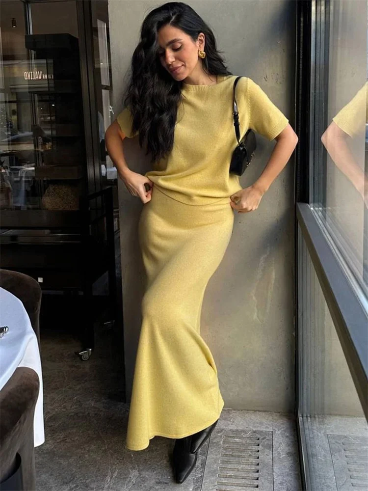 토시 니트 패션 롱 스커트 의상 여성용 반팔 스웨터 풀오버 탑 및 솔리드 맥시 스커트 투피스 세트 니트웨어 세트