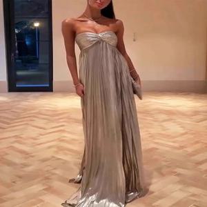 섹시한 이브닝 드레스 여성용 하이웨이스트 슬릿이 있는 긴 드레스 금색 장식과 슬릿이 있는 파티 KTV 순색 여름 2025