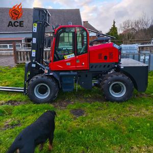 맞춤형 색상 4x4 전지형 오프로드 지게차 디젤 관절형 4륜구동 지게차 3톤 3.5톤 거친 지형 지게차 (캐빈 포함)