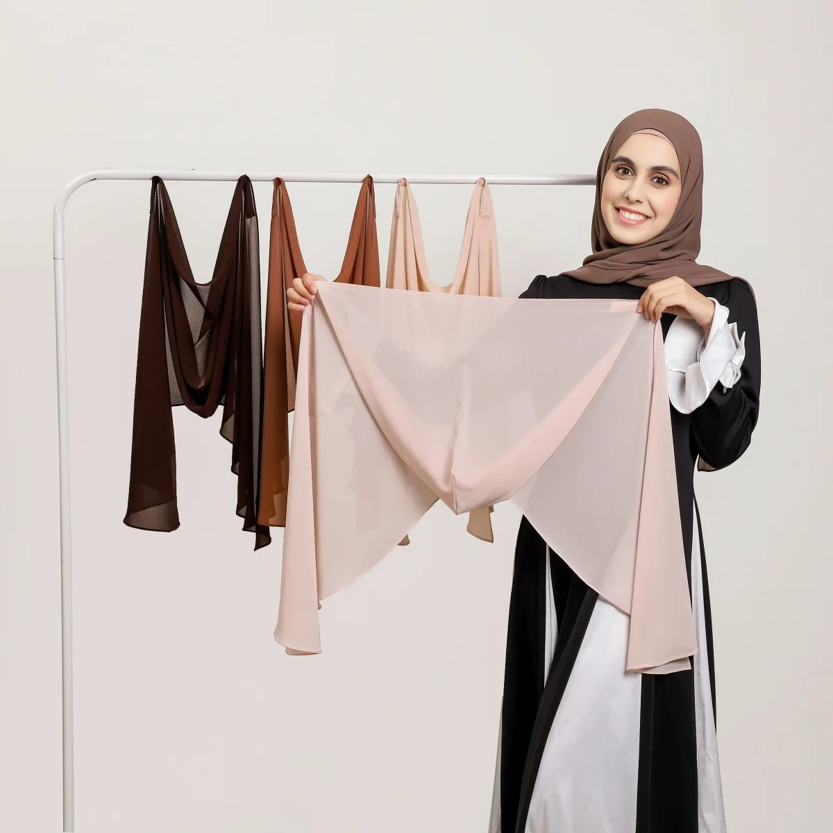 2025 라마단 여성용 솔리드 스카프 내장형 자석 무슬림 쉬폰 히잡 숄 헤드 랩 히잡 스카프 여성용 푸라르 이슬람