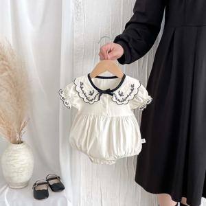 아기 여름 수 놓은 옷깃 짧은 소매 삼각형 점프 슈트 소녀 여름 유아 및 아기를위한 활과 아기 달콤한 귀여운 점프 슈트