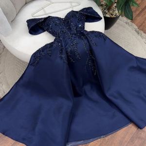 맞춤형 스파클 Charmeuse 플리츠 스팽글 A 라인 오프 숄더 롱 드레스 맞춤형 행사 연예인 중국 스타일