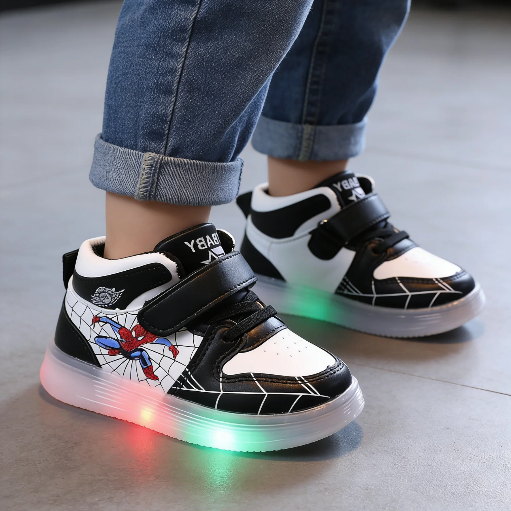 디즈니 어린이 운동화 소년 소녀 스파이더 맨 Led 라이트 스포츠 신발 학생 신발 후크 미끄럼 방지 어린이 야외 바구니 신발