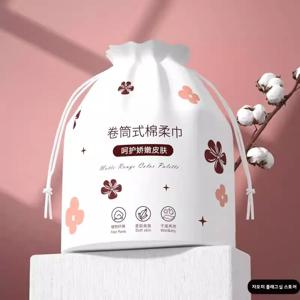 두꺼운 일회용 얼굴 타월, 부드러운 아기 물티슈, 대형 사이즈 메이크업 리무버 패드, 화장지 롤, 습식 및 건식 사용 가능