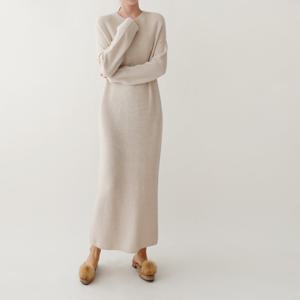 여성 홀가먼트 캐시미어 울 비체 라운드 니트 롱 원피스 모임룩