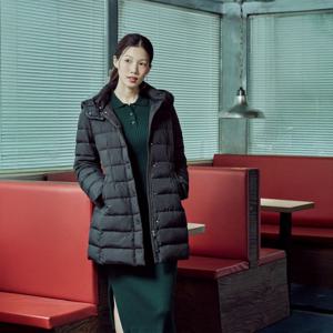 공식 여성 슬림핏 후드탈착 중힙 다운 BF545E-55N 031