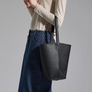 [브리치]  / 여성 가죽 어반 버킷백