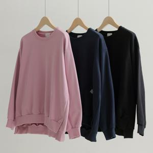 [66-120] 페티 덤블 자수 언발 맨투맨 티셔츠