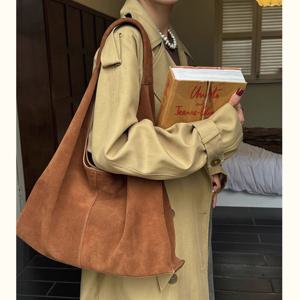 [브리치]  / 스웨이드 소가죽 데이지 숄더백 (3color)