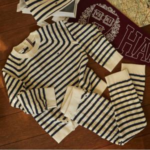 타미힐피거 [기프트 박스] 케이블 니트 세트 (T42F0NWO17CBT10A4)