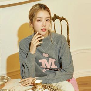 [최초가 89,900원]파리지엥 부클 자수 레터링 기모 스웨트 셔츠 2종세트