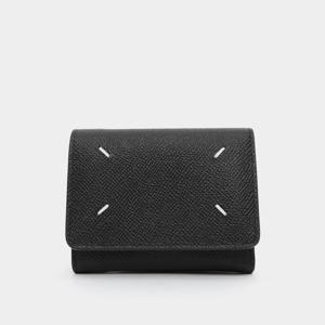 마르지엘라 26SS 스티치 프린트로고 트라이폴드 여성 반지갑 SA3UI0017 P4745 T8013