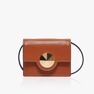 [최초가 158,000] 디아데스트 스트랩 파우치백 미니 카멜 AXG2003BEF