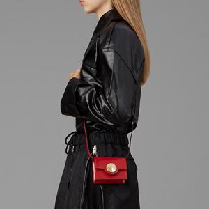 [최초가 158,000] 디아데스트 스트랩 파우치백 미니 레드 AXG2020BEF