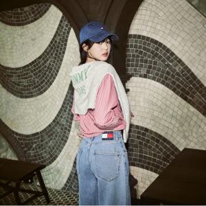 [정상가: 179000원] 타미진스 바시티 브이넥 스웨터 2종 택1 (T32F7KTO43TWT1)