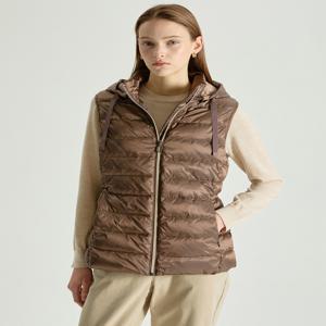 닥스 여성 [[25FW]] DLJU5D019W2 브라운 샤이니 경량 퀼팅 베스트