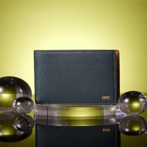 [선물포장/쇼핑백동봉] 블랙 브라운 컬러 콤비 DAKS 로고 슬림반지갑 DBWA5F702J