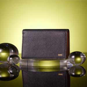 [선물포장]블랙 브라운 컬러 콤비 DAKS 로고 명함카드지갑[지폐수납] DBHO5F701J