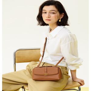 [BIRKBECK CHARLOTTE] 버크백 샬롯 D장식 브라운 가죽 미니 크로스백 DCWA5F587J