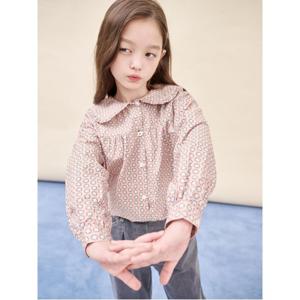 [택가 89,000] 프릴 칼라 포인트 블라우스 - 베이지 (BI5964G01A)