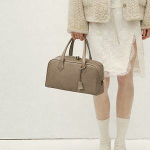 [최초가825,000]본드그레인 빅스퀘어 소가죽 토트백_ACBG260103