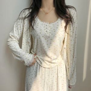 [브리치]  / 여리무드 3피스 잔꽃 레이스 봄 가을 환절기 잠옷