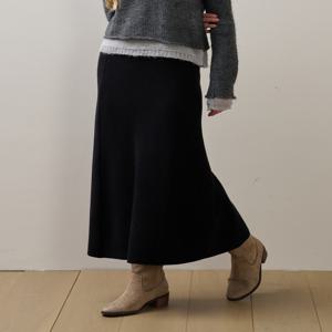 심플 슬림핏 H라인 롱 스커트 (GPCWH016D)