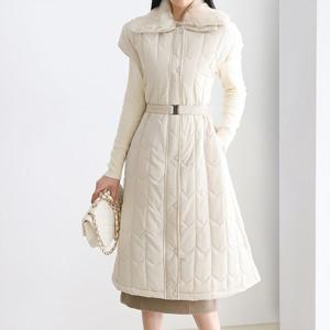 [하프클럽] 리얼래빗 퍼카라 벨트 패딩 원피스_M2412OP203D