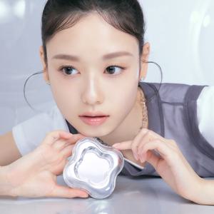 [GIFT] 워터 드롭 필터 쿠션 (본품+리필) + 오버 글로이 틴트 1개 /가볍고 은은한 스밈광 쿠션 /촉촉커버